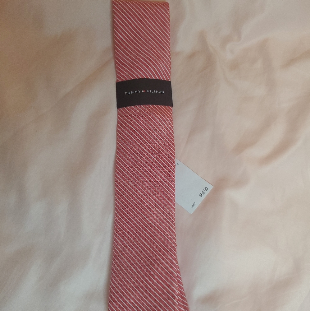 Tommy Hilfiger Men's Classic Silk Tie Red  Size Re